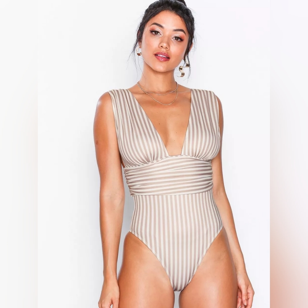 💦NIDALEE Taupe & White Stripe Sexy Swimsuit